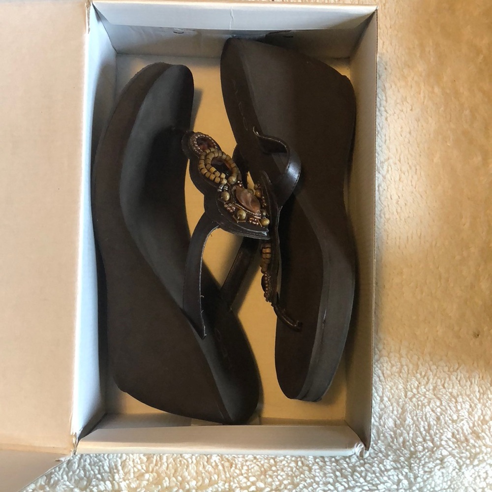 Aldo wedge sandals